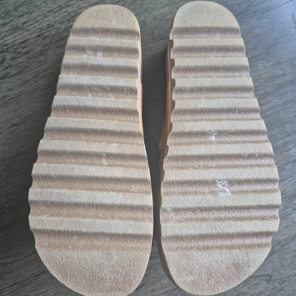 Tan REEF Women's Sandals Neutral Classic Timeless Casual Slip Ons - Picture 9 of 10